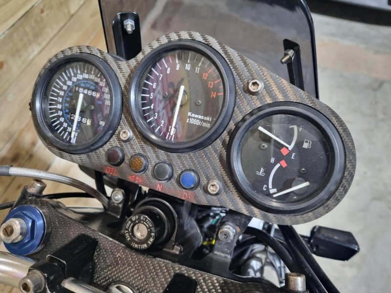 KAWASAKI ZRX1200